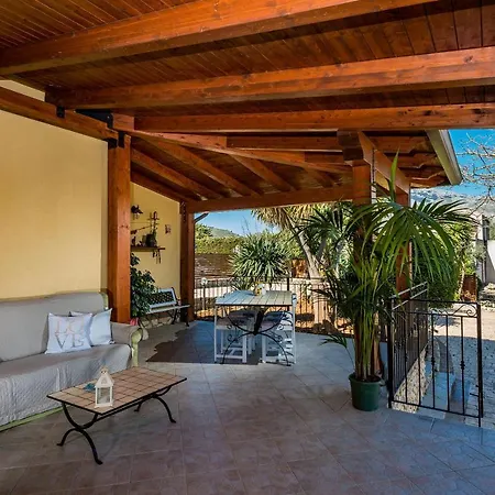 Delux With Private Pool * 卡斯泰拉马莱