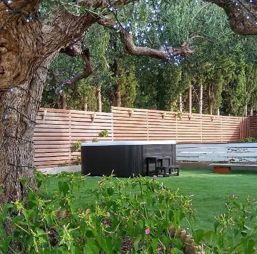 度假居 Delux With Private Pool